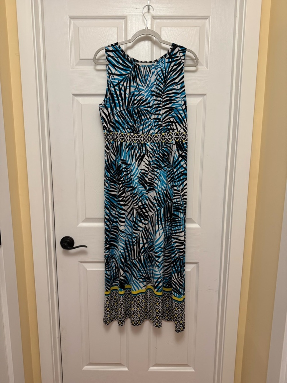 Ruby Rd. Blue, Black and White Palm-Print Sleeveless Maxi Dress